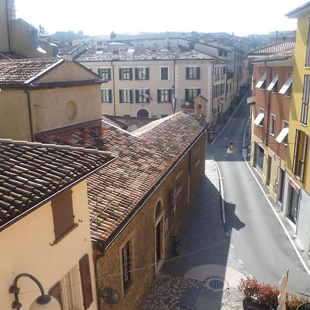 Hotel Moniga Desenzano del Garda Exteriör bild