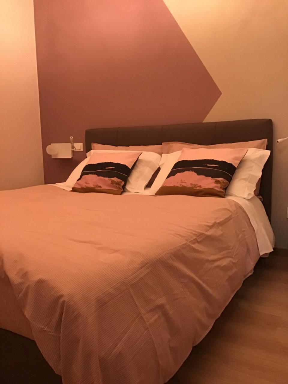 Hotel Moniga Desenzano del Garda Exteriör bild